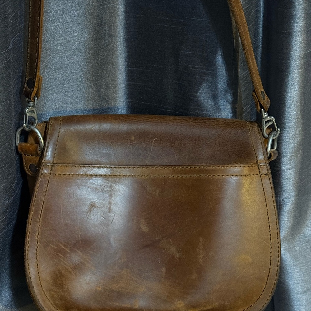 Saddleback Leather Brown Bag View 4